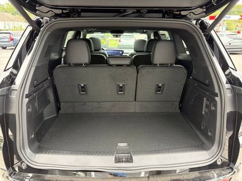 New 2026 Buick Enclave Sport Touring w/ Super Cruise Package image 11