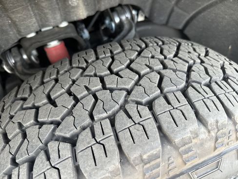 Used 2025 GMC Sierra 2500 Denali Ultimate image 12