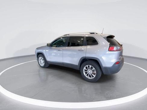 Used 2019 Jeep Cherokee Latitude Plus image 6