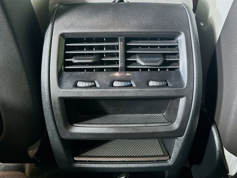 Used 2024 BMW X6 xDrive40i w/ Parking Assistance Package image 29