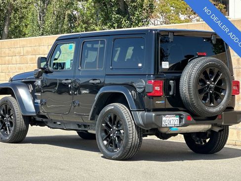 Used 2023 Jeep Wrangler Unlimited Sahara AWD/4WD image 6