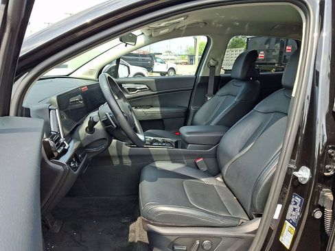 Certified 2023 Kia Sportage EX AWD/4WD image 13
