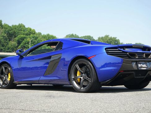 Used 2015 McLaren 650S Spider image 7