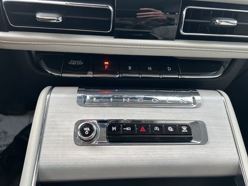 Used 2025 Lincoln Aviator Reserve w/ Jet Appearance Package image 22