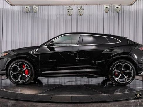 Used 2021 Lamborghini Urus AWD/4WD image 7