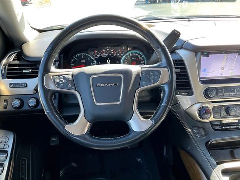 Used 2019 GMC Yukon Denali w/ Denali Ultimate Package image 5