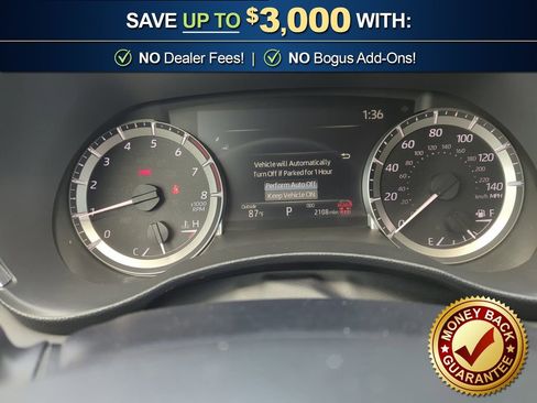 Used 2025 Toyota Highlander XLE FWD image 19