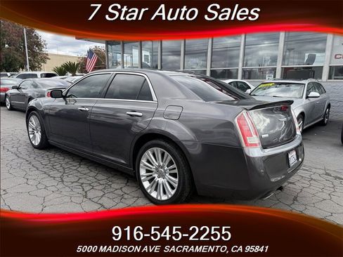 Used 2014 Chrysler 300 C w/ Harman/Kardon Audio Group image 4