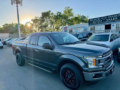 Used 2018 Ford F150 XLT w/ Equipment Group 302A Luxury image 4