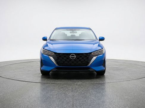 Used 2025 Nissan Sentra SV FWD image 2