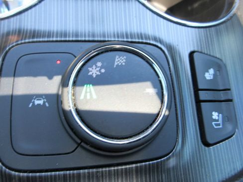 Certified 2023 GMC Acadia SLT w/ Elevation Edition FWD image 32