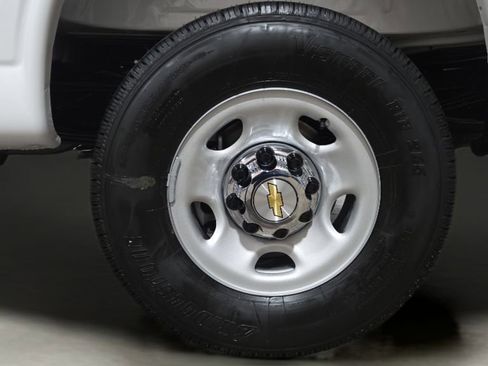 New 2026 Chevrolet Express 2500 RWD image 23