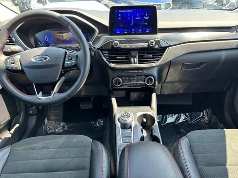 Used 2022 Ford Escape SEL w/ SEL Stealth AWD Package image 11