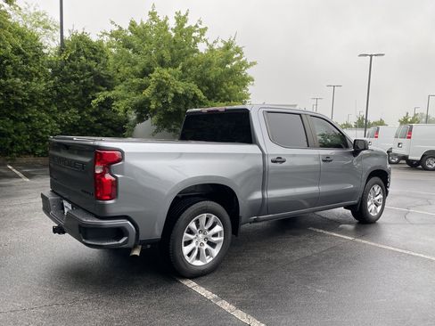 Used 2022 Chevrolet Silverado 1500 Custom w/ LPO, Dark Essentials Package RWD image 9