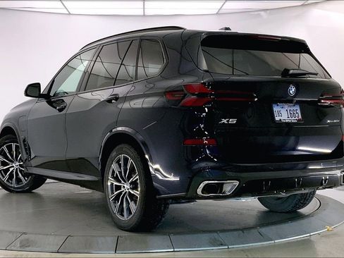 New 2026 BMW X5 xDrive50e w/ M Sport Package image 2