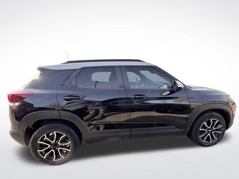 Used 2022 Chevrolet TrailBlazer ACTIV w/ Sun and Liftgate Package image 4