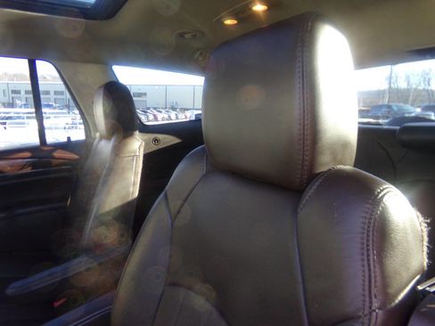 Used 2014 Buick Enclave Premium image 29