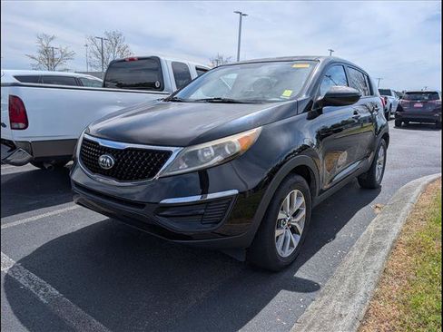 Used 2016 Kia Sportage LX image 3