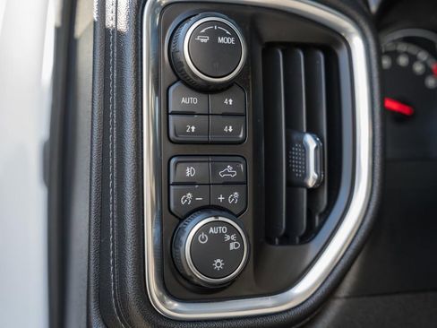 Used 2021 Chevrolet Silverado 1500 RST image 45