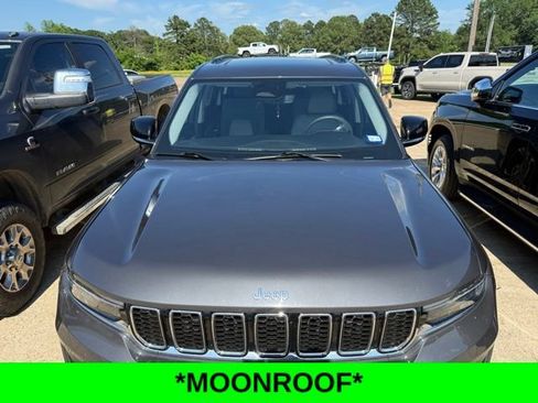 Used 2023 Jeep Grand Cherokee L Overland AWD/4WD image 9