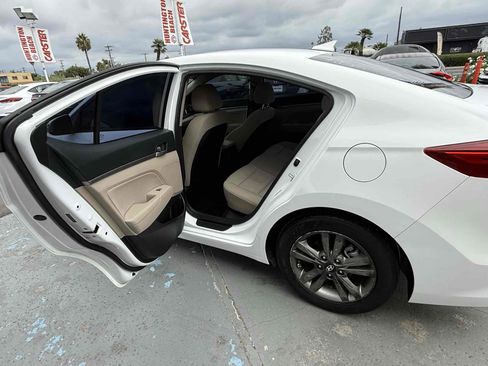 Used 2018 Hyundai Elantra Value Edition image 59