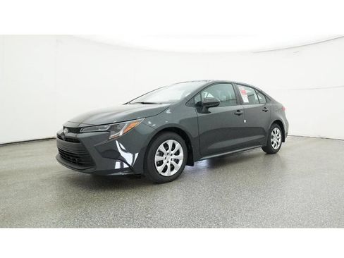 Used 2025 Toyota Corolla LE FWD image 22