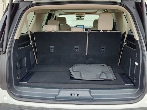 Used 2024 Ford Expedition Max Platinum image 15