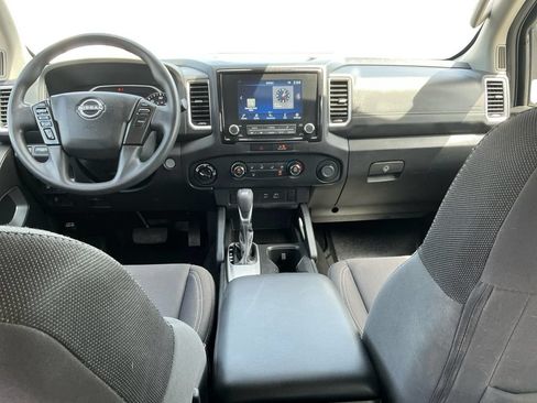 Used 2022 Nissan Frontier SV AWD/4WD image 17