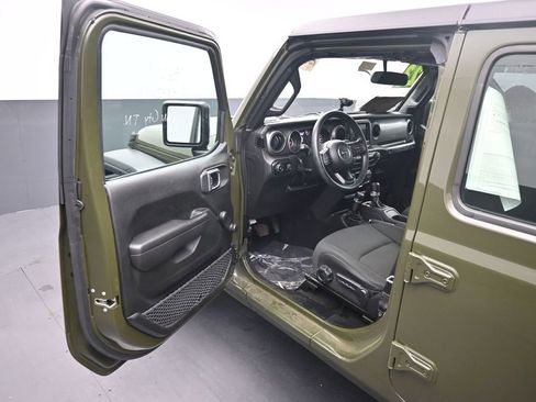 Used 2023 Jeep Wrangler Unlimited Sport AWD/4WD image 16