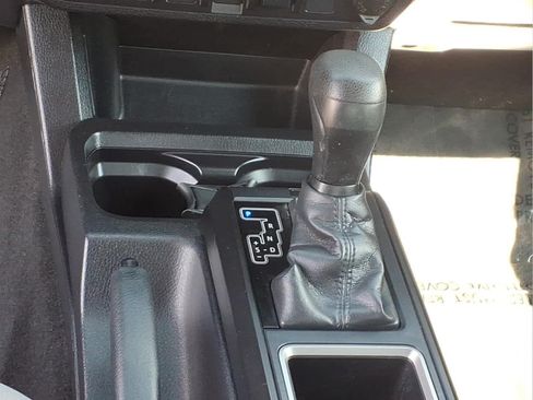 Used 2021 Toyota Tacoma SR AWD/4WD image 26