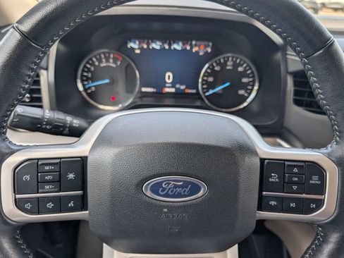 Used 2022 Ford Expedition XLT RWD image 22