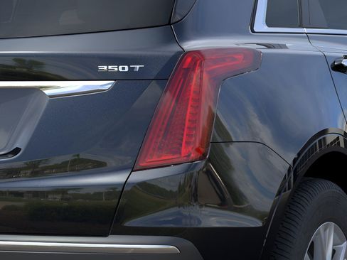 New 2026 Cadillac XT5 Luxury w/ LPO, Floor Liner Package AWD/4WD image 11