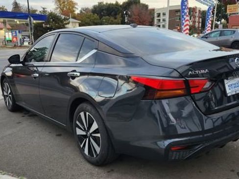 Used 2021 Nissan Altima 2.5 SV image 4