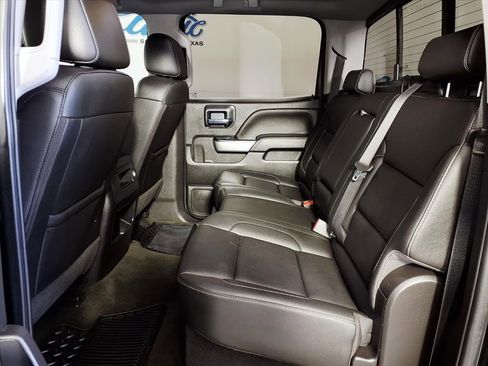 Used 2018 Chevrolet Silverado 1500 LTZ Z71 w/ Midnight Edition image 10