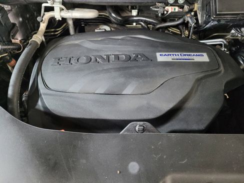 Used 2018 Honda Pilot Touring image 30