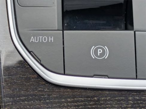 Used 2020 BMW 330i 330i w/ M Sport Package image 28