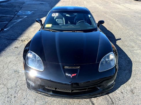 Used 2005 Chevrolet Corvette Coupe w/ Preferred Equipment Group image 3