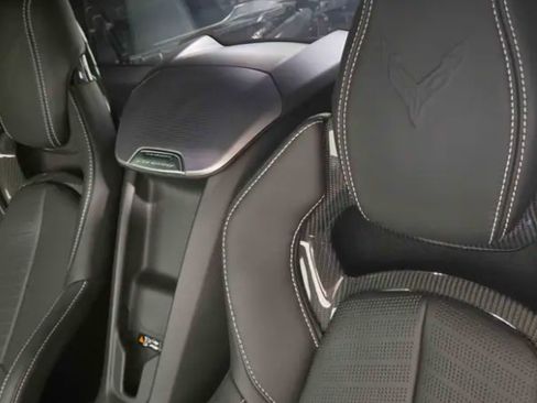 Used 2025 Chevrolet Corvette Stingray Preferred Cpe w/ Stealth Interior Trim Package RWD image 10