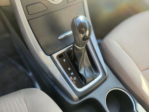 Used 2015 Hyundai Elantra SE w/ Option Group 02 image 21