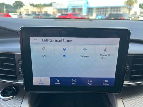 Used 2022 Ford Explorer XLT w/ Equipment Group 202A RWD image 25
