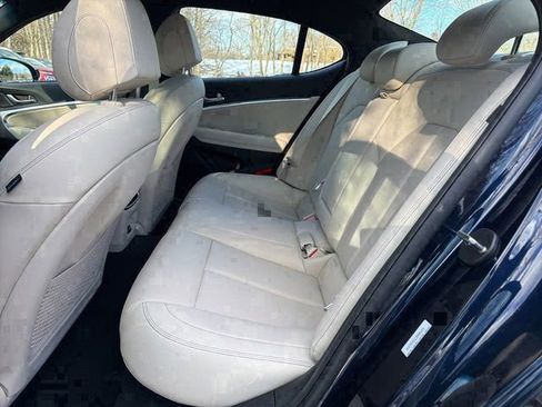 Used 2026 Genesis G70 2.5T image 14