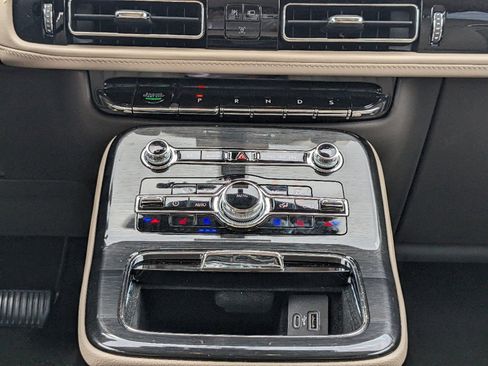 Certified 2023 Lincoln Nautilus Reserve w/ Equipment Group 202A image 21