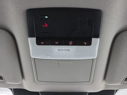 Used 2024 Nissan Pathfinder SL AWD/4WD image 38