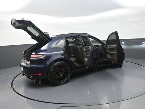 Used 2021 Porsche Macan GTS AWD/4WD image 37