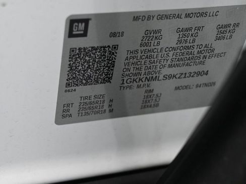 Used 2019 GMC Acadia SLT FWD image 16