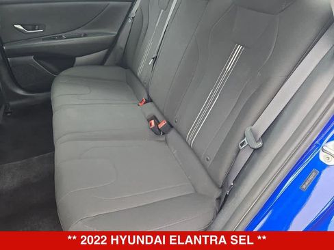 Used 2022 Hyundai Elantra SEL FWD image 18