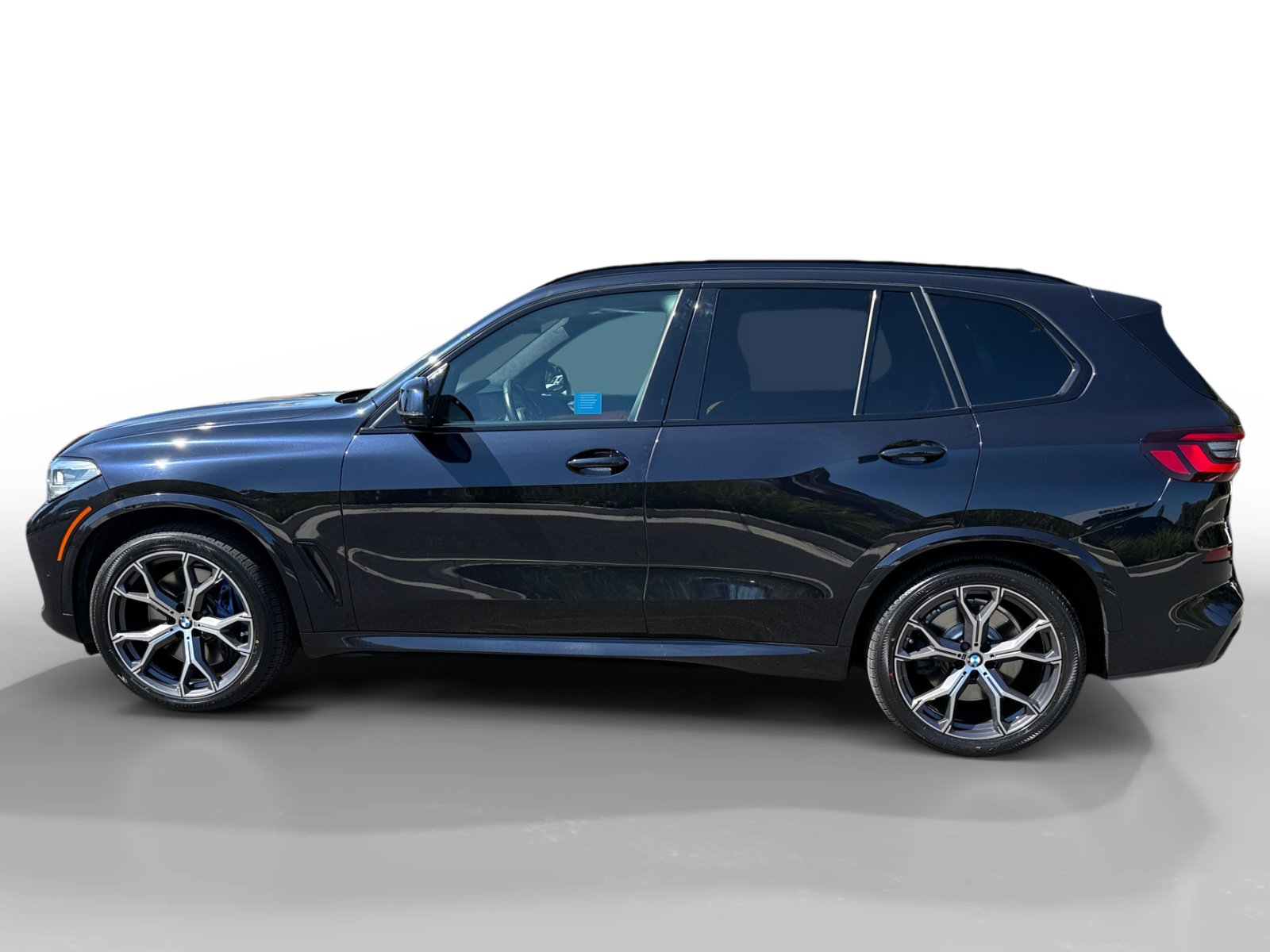 Used 2022 BMW X5 M50i AWD/4WD image 2