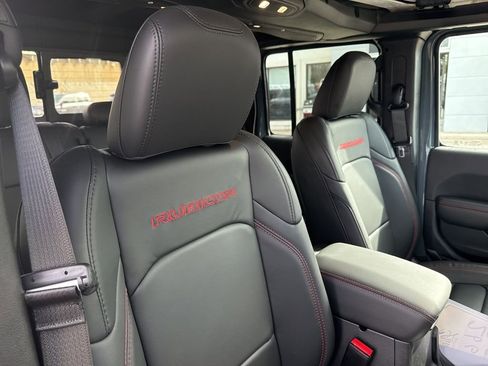 New 2026 Jeep Gladiator Rubicon AWD/4WD image 17