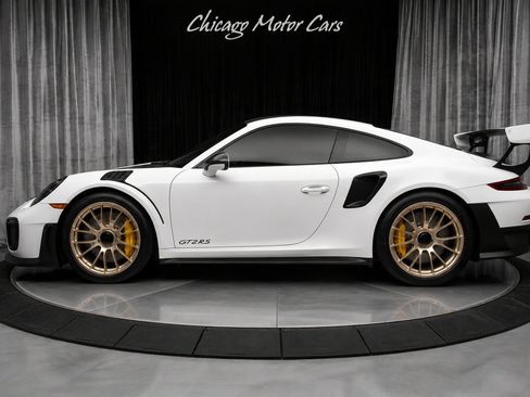 Used 2018 Porsche 911 GT2 RS RWD image 3