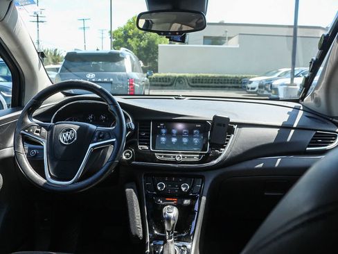 Used 2020 Buick Encore Preferred FWD image 16